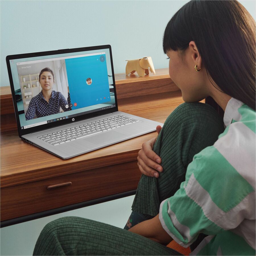 Life-Style Image for HP 17-cn3000 17-cn3003dx 17.3" Notebook - HD+ - Intel N-Series i3-N305 - 8 GB - 256 GB SSD - Natural Silver